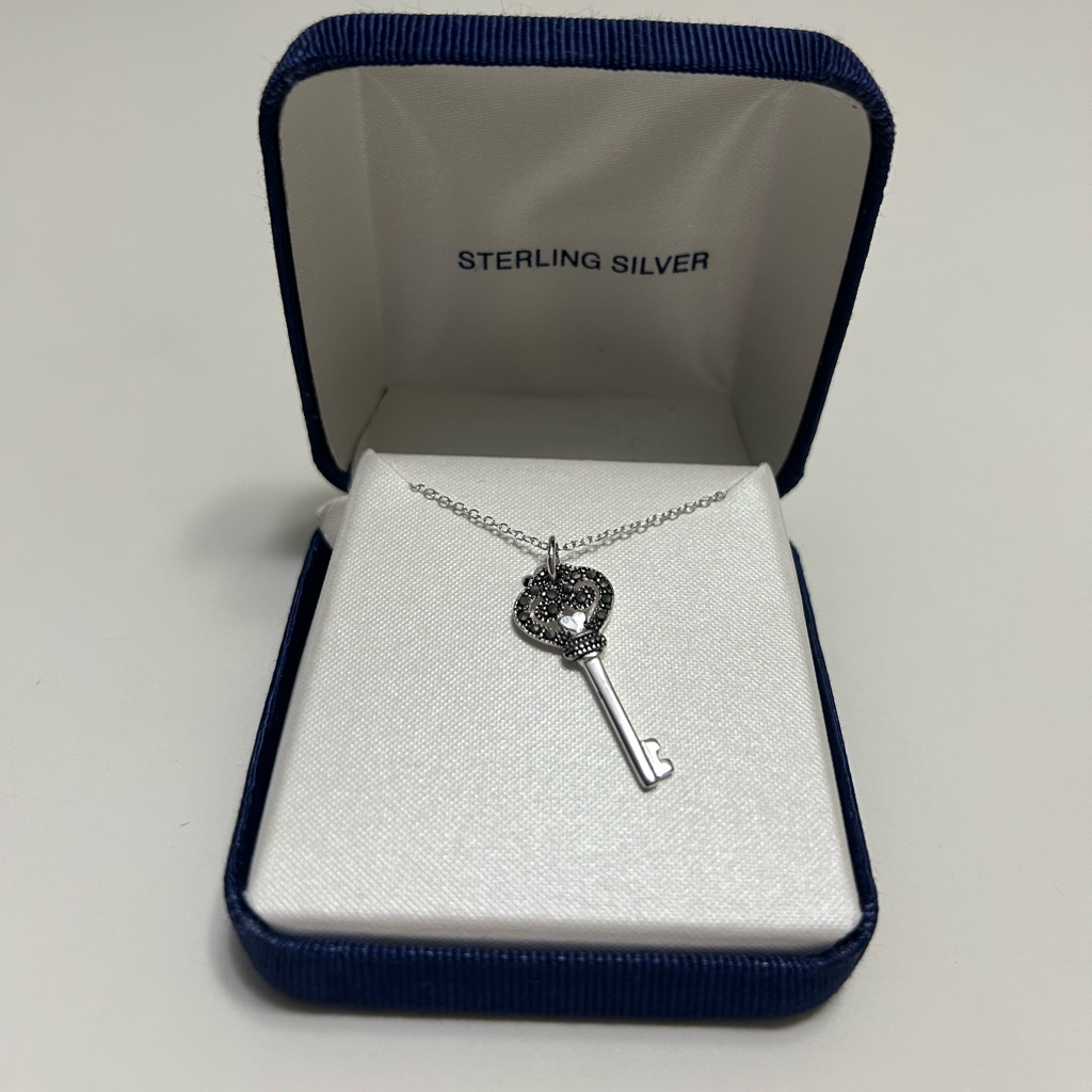Sterling Silver 925 Key Pendant Heart Necklace Rhinestone Jeweled New In Box